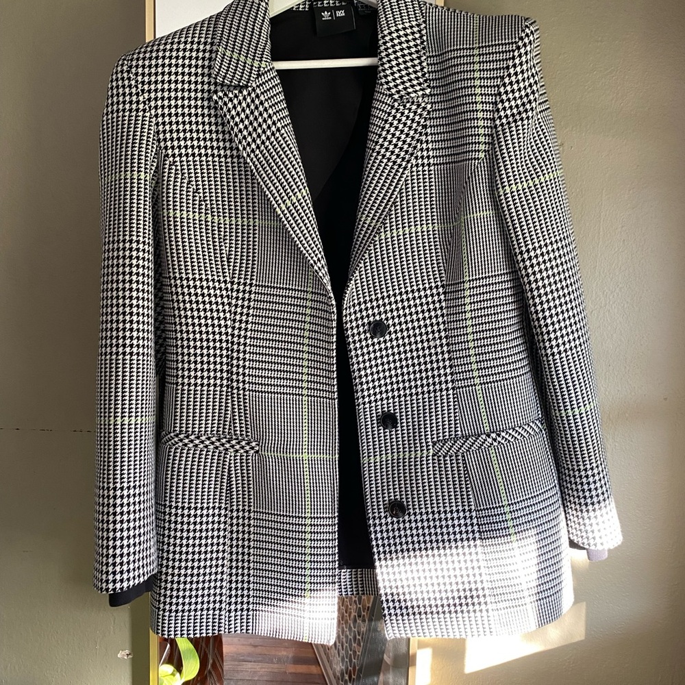 IVY PARK x ADIDAS - Halls of Ivy - Suit - Blazer - Black and White Houndstooth